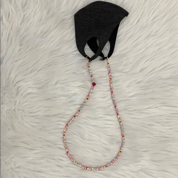 Women Fashion Mask Holder 4 in 1 - Picture 1 of 4